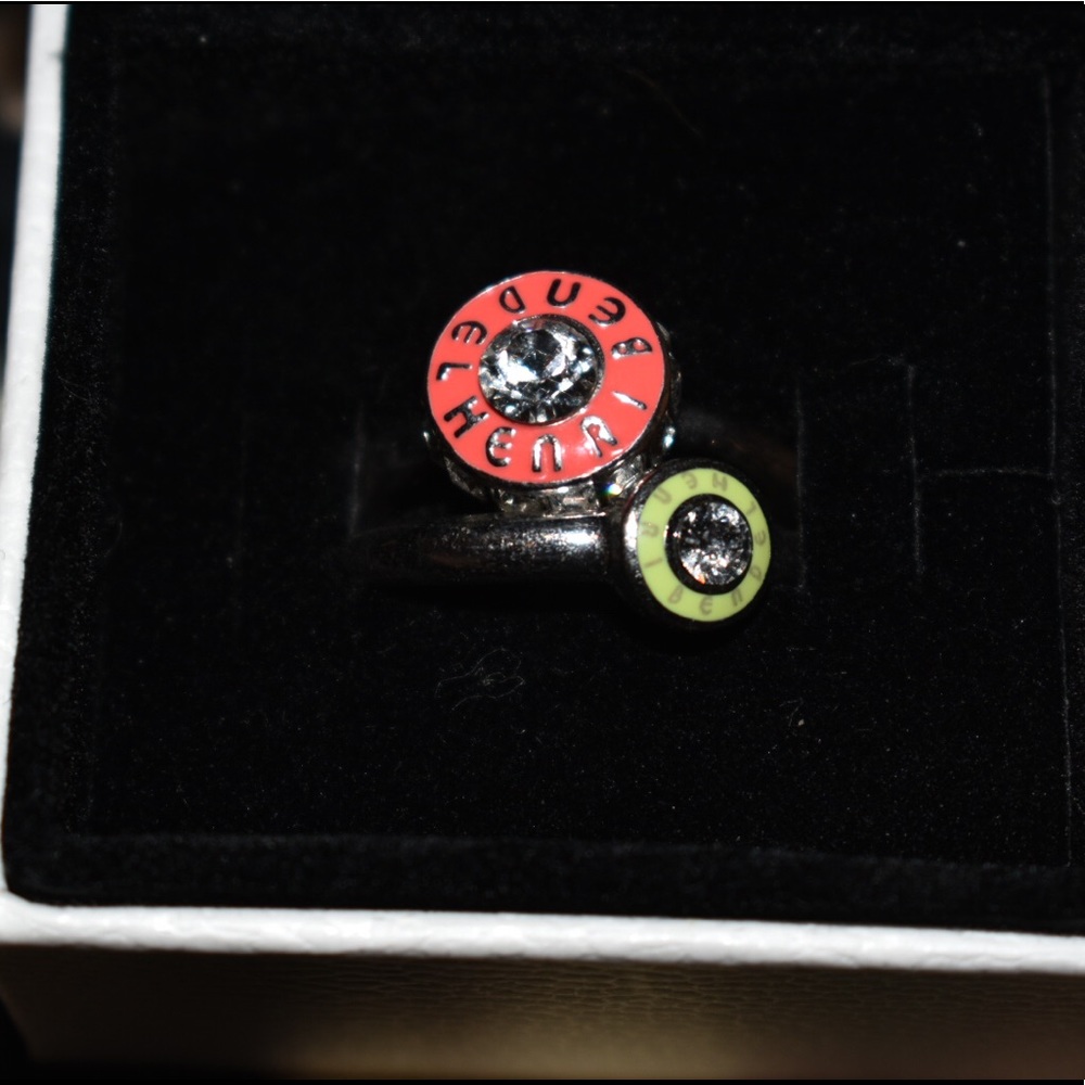 Henri Bendel Ring Set